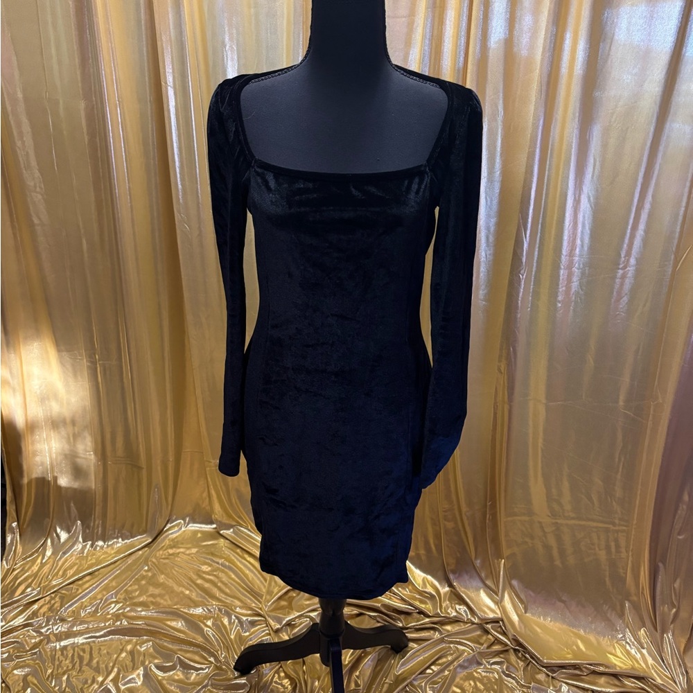 Elegant Black Velvet Dress